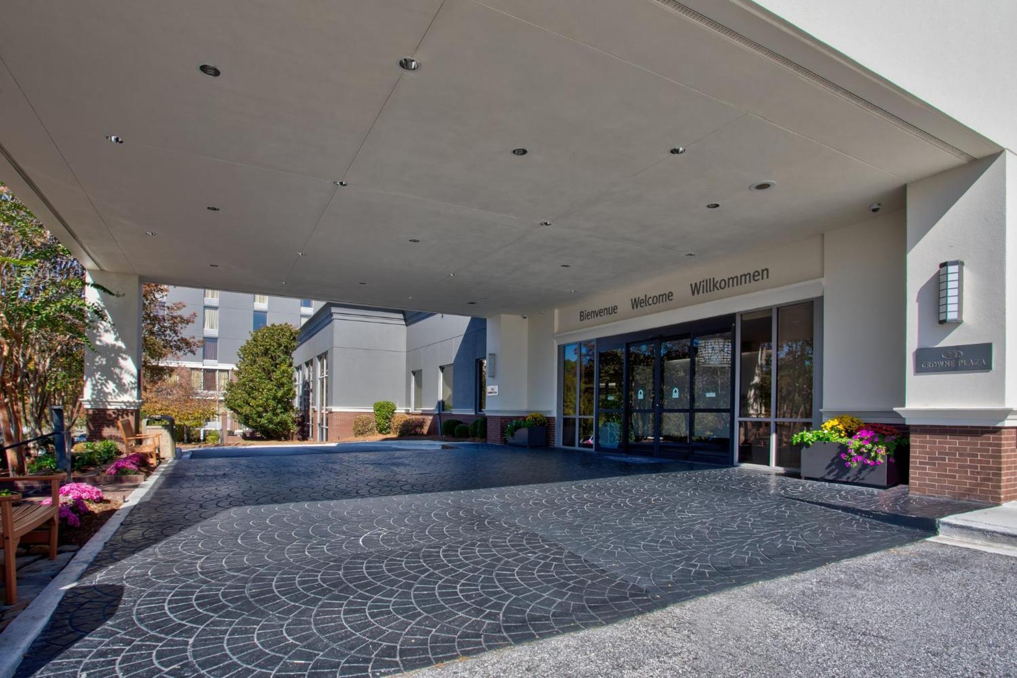 Crowne Plaza Greenville By Ihg Esterno foto