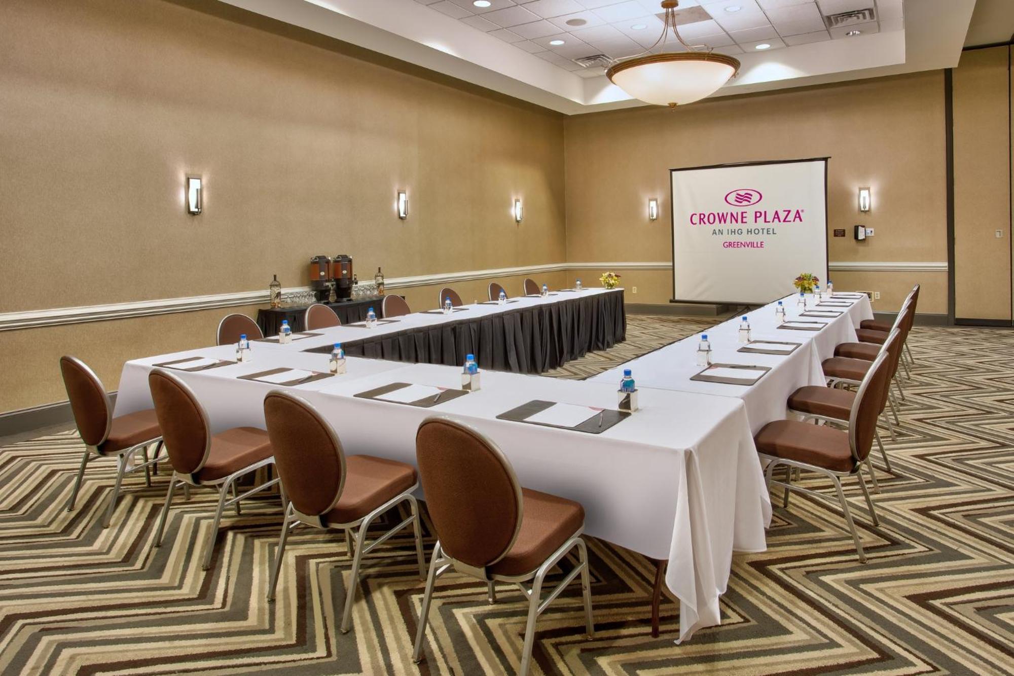 Crowne Plaza Greenville By Ihg Esterno foto