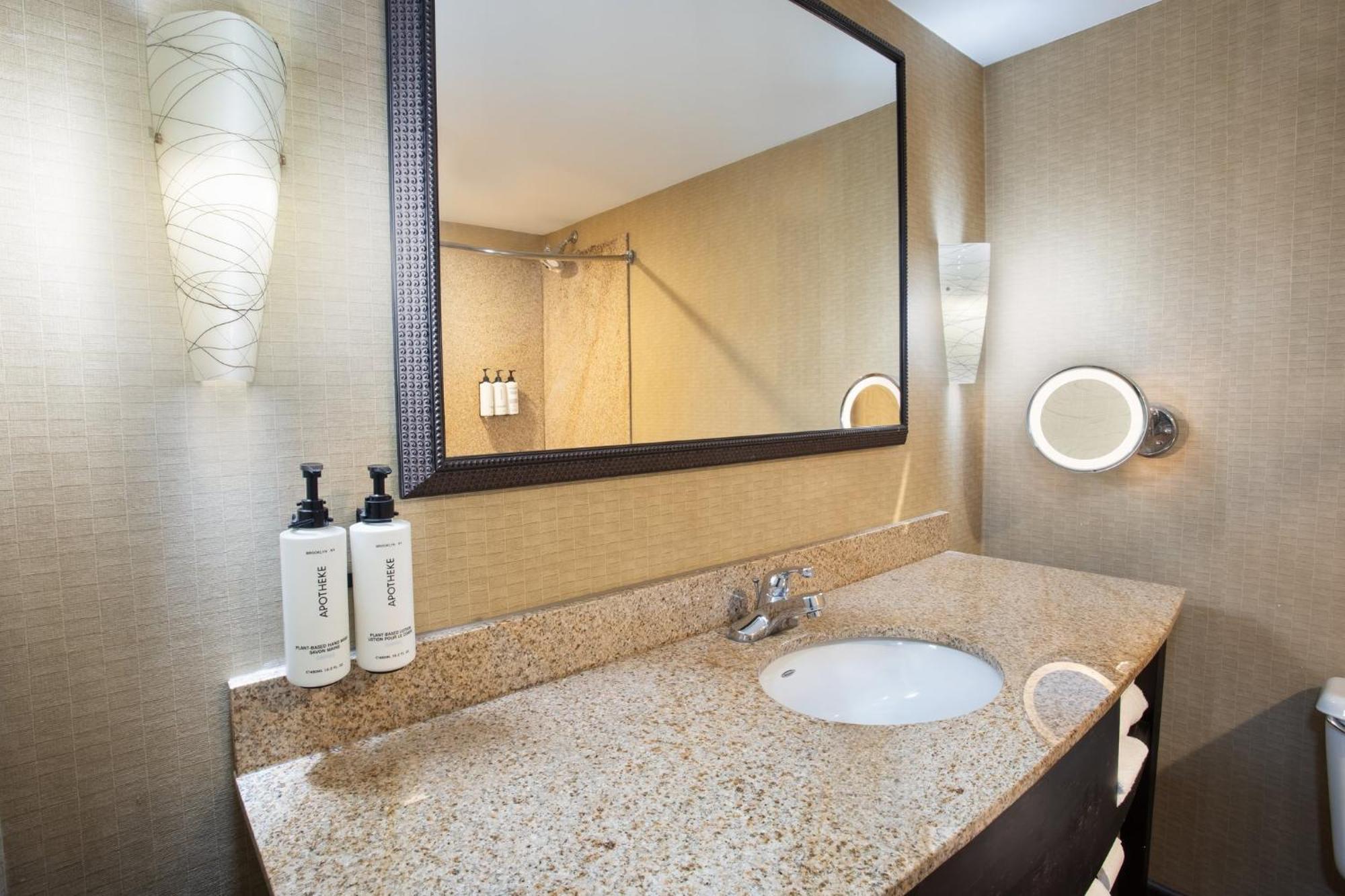 Crowne Plaza Greenville By Ihg Esterno foto
