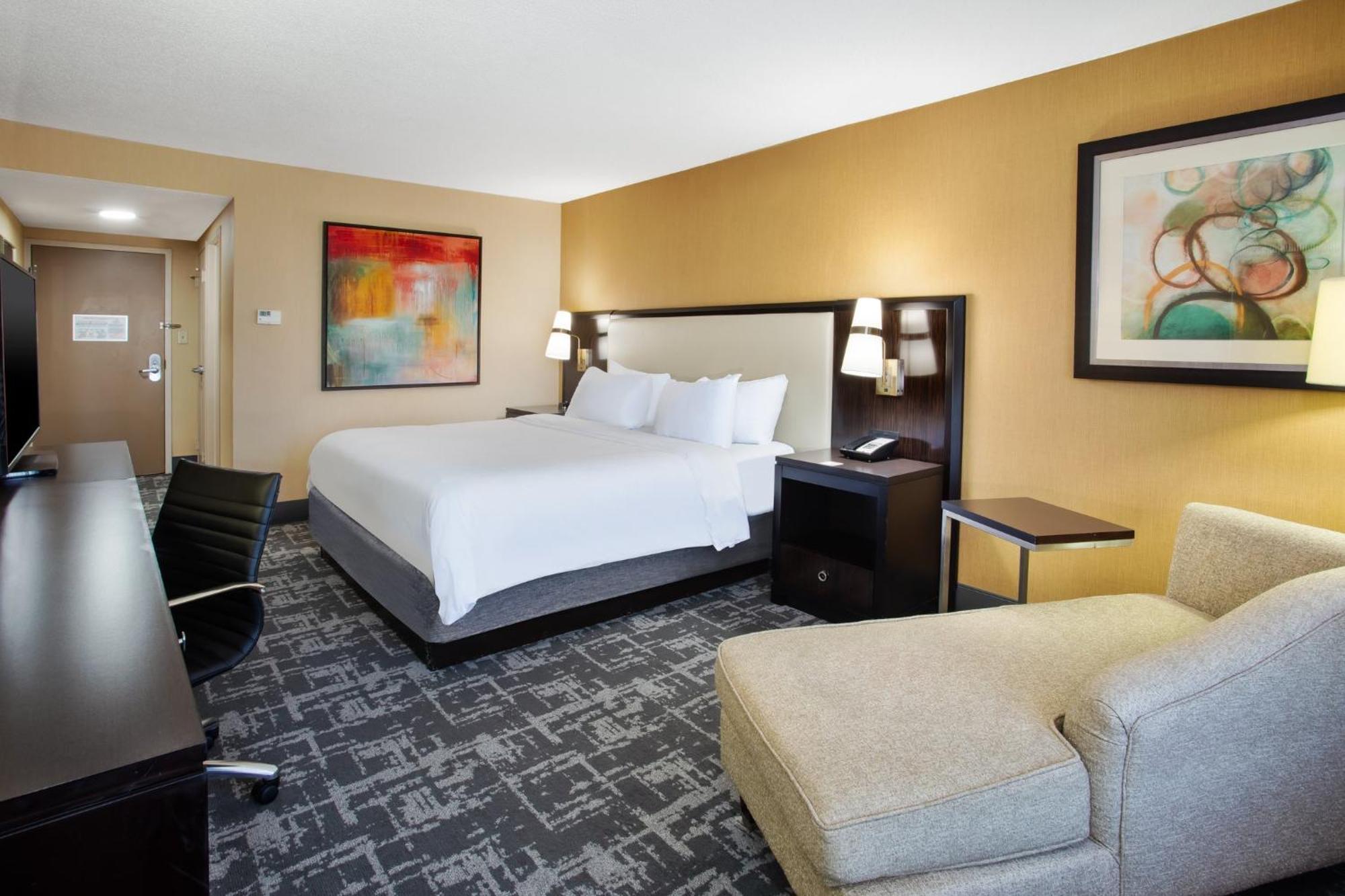 Crowne Plaza Greenville By Ihg Esterno foto